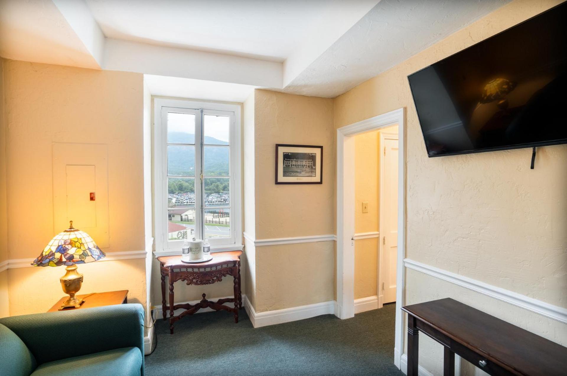 Lake Lure Inn And Spa Exterior foto